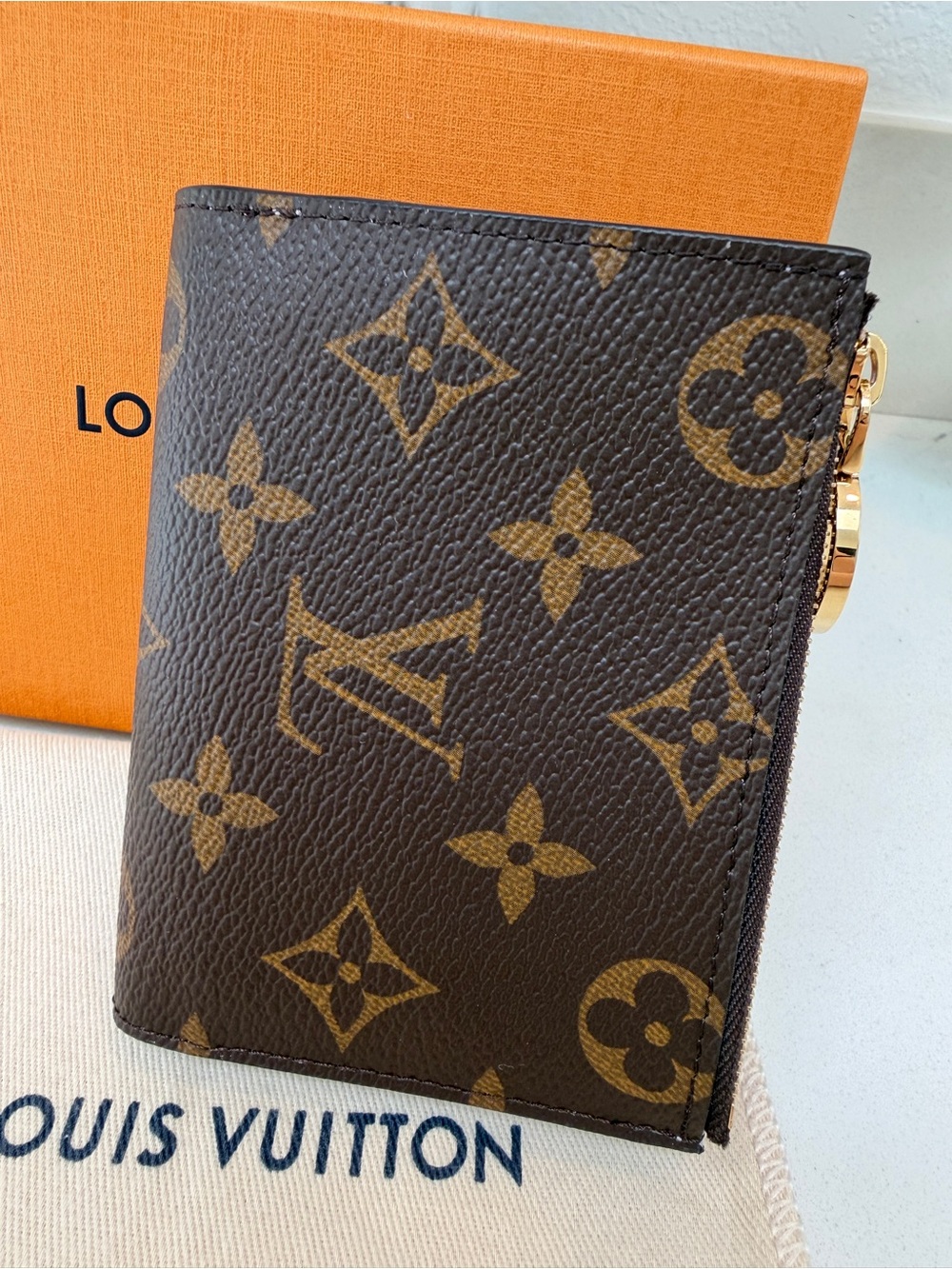 NWT Louis Vuitton Lisa Wallet in Monogram/IRIS - Picture 5 of 16